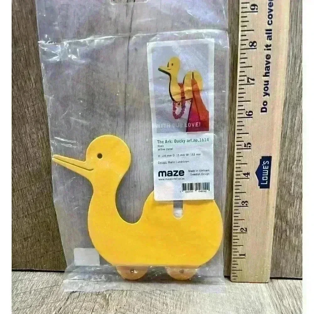 Metal Duck Wall Hook Maze Yellow Rubber Ducky Kids Decor Container Store NEW